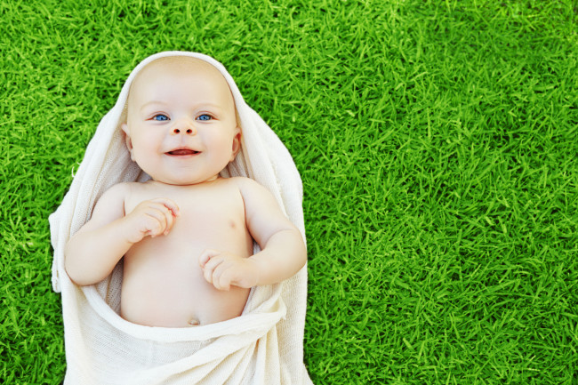 benefits of swaddling