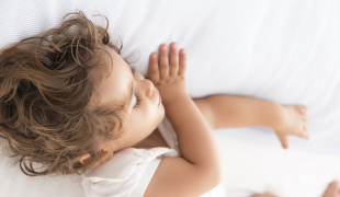 healthy sleep cycles for babies